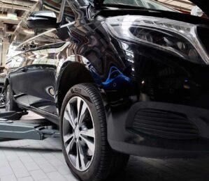 Mercedes Garage in Surrey